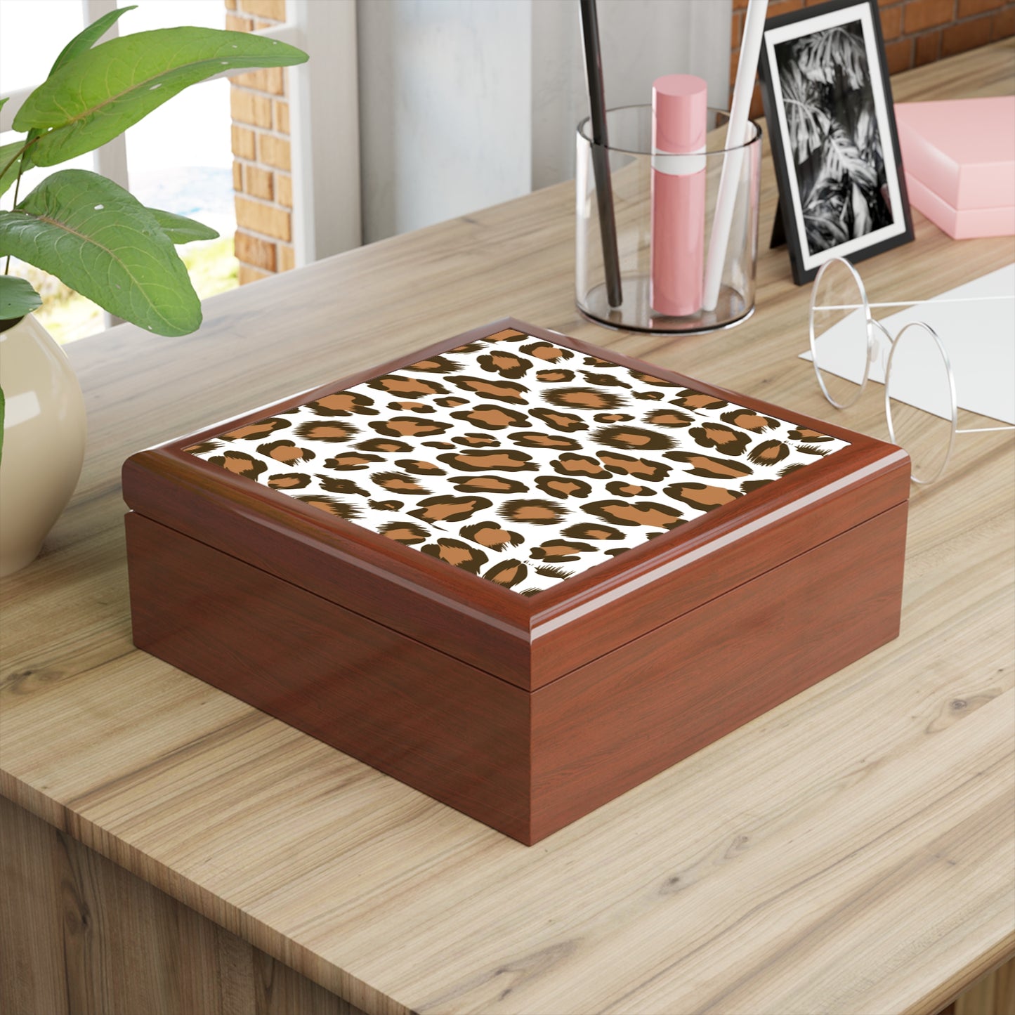 Chic Leopard Print Jewelry Box - Elegant Storage for Beloved Accessories