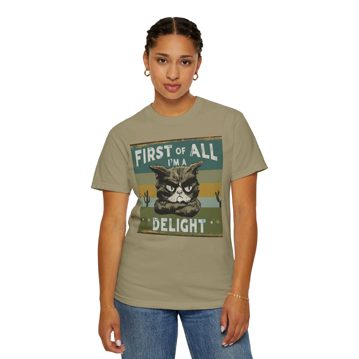 "First of All, I'm a Delight" Vintage Cat-Themed T-Shirt