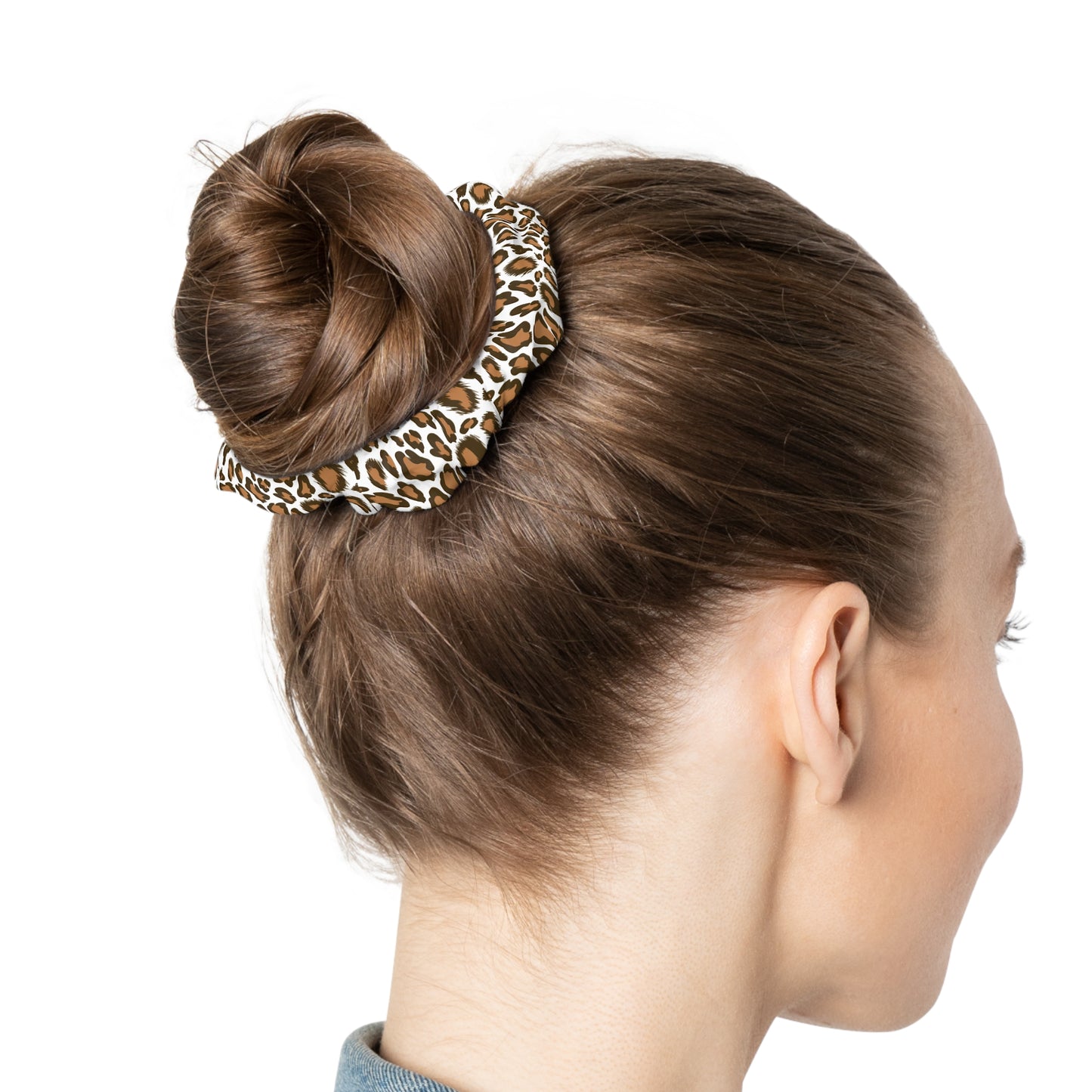 Chic Leopard Print Scrunchie - Fashionable Hair Accessory